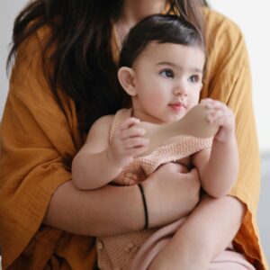 Sonajero Silicona Mushie Natural