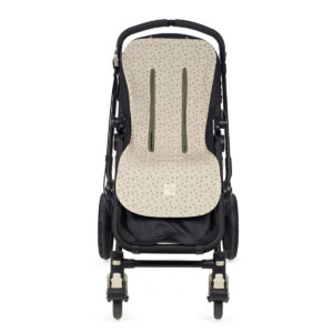 Colchoneta Corazones Poppy Musgo Walking Mum